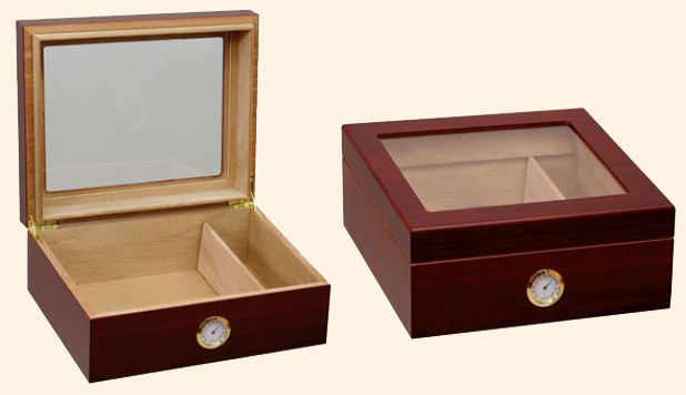 The Chalet Glasstop Humidor...25-40